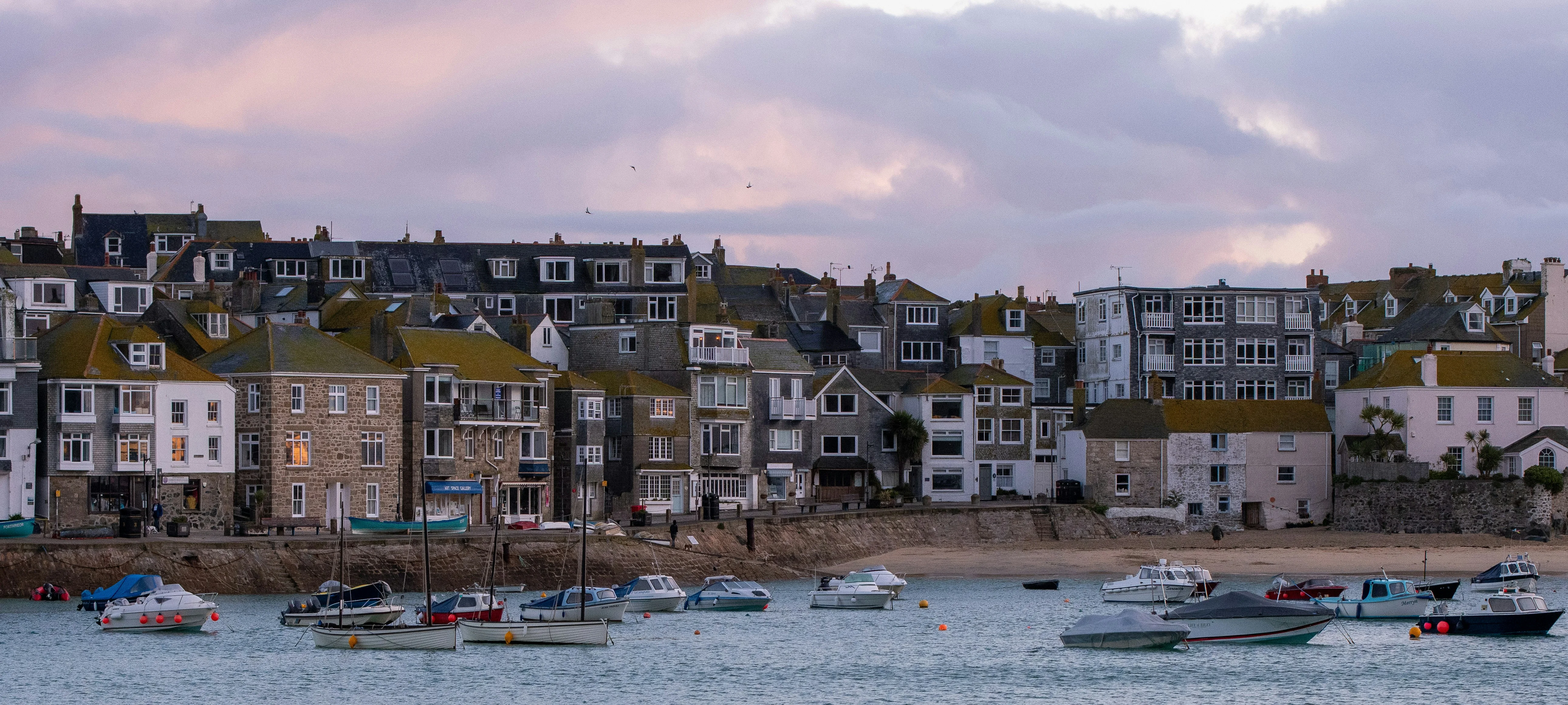St Ives Harbour Service Area